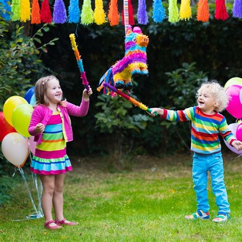 where to buy a pinata.